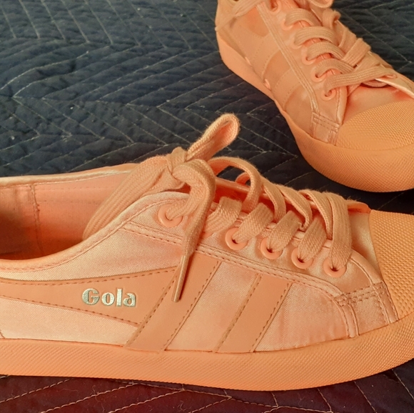 Pink Gola sneakers - Picture 2 of 2